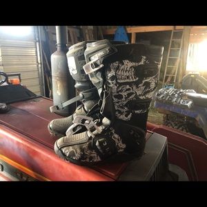 Motor cross boots